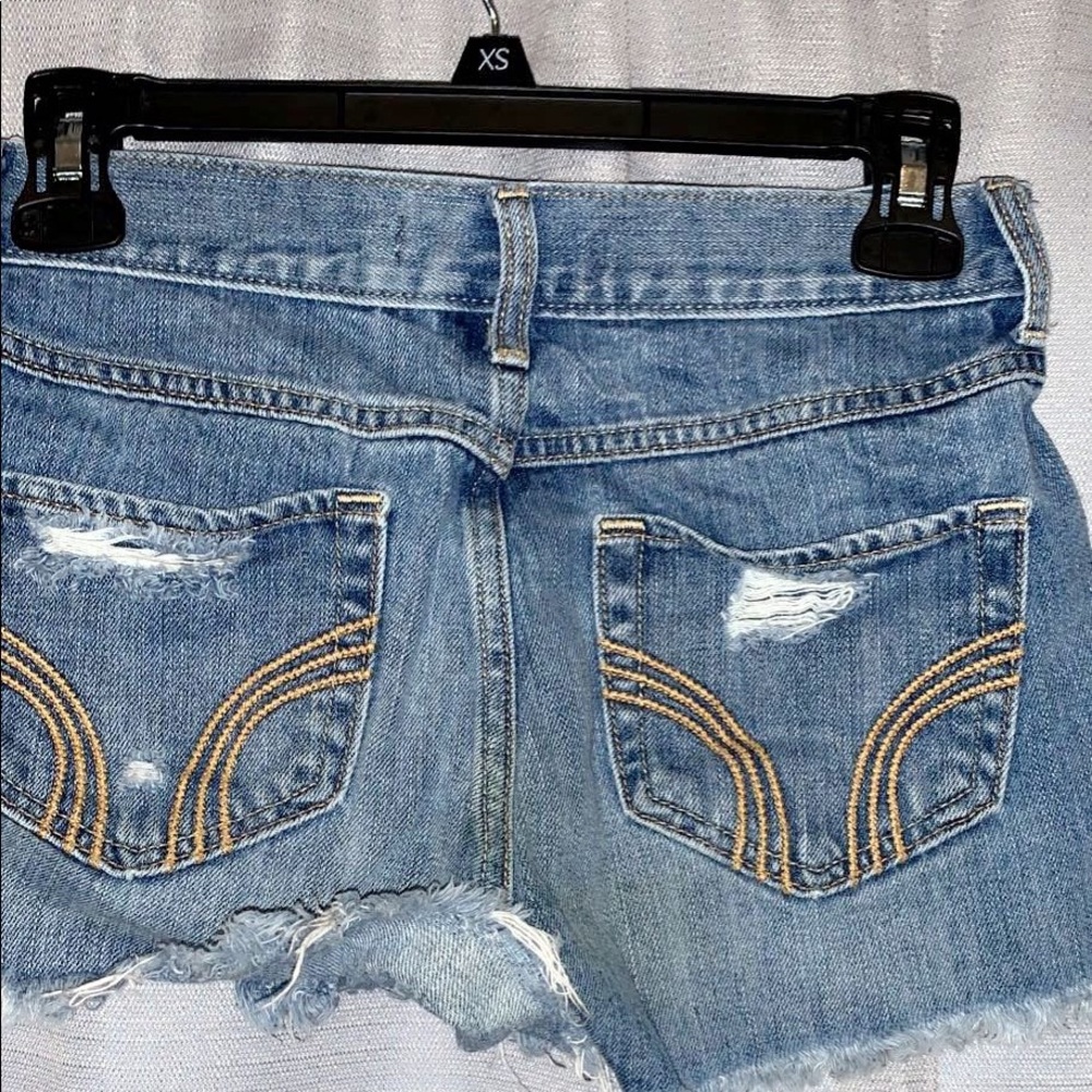 shorts a little short in the back but in good condition